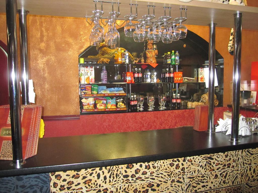 Jaguar Hotel Complex Харків Екстер'єр фото
